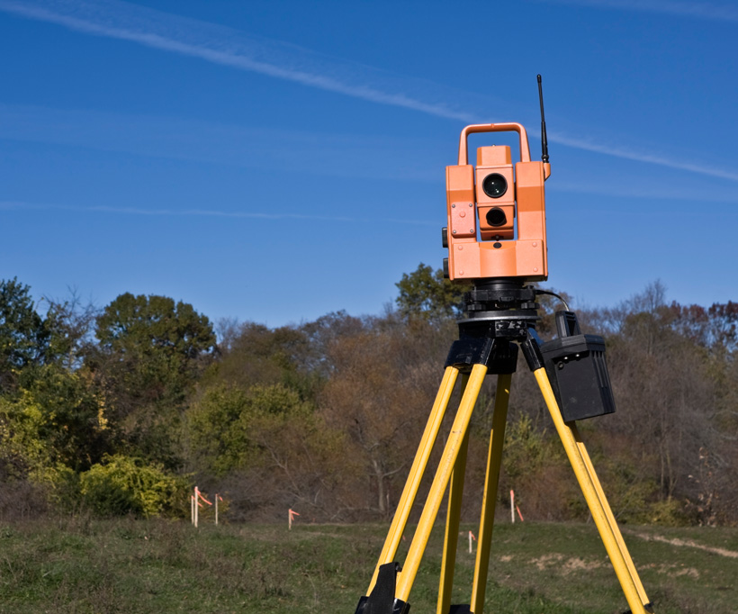 depositphotos_3596569-stock-photo-robatis-station-in-the-field